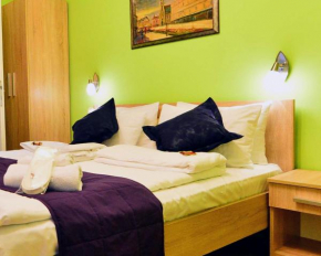 Guest Accommodation TAL Centar  Нови-Сад